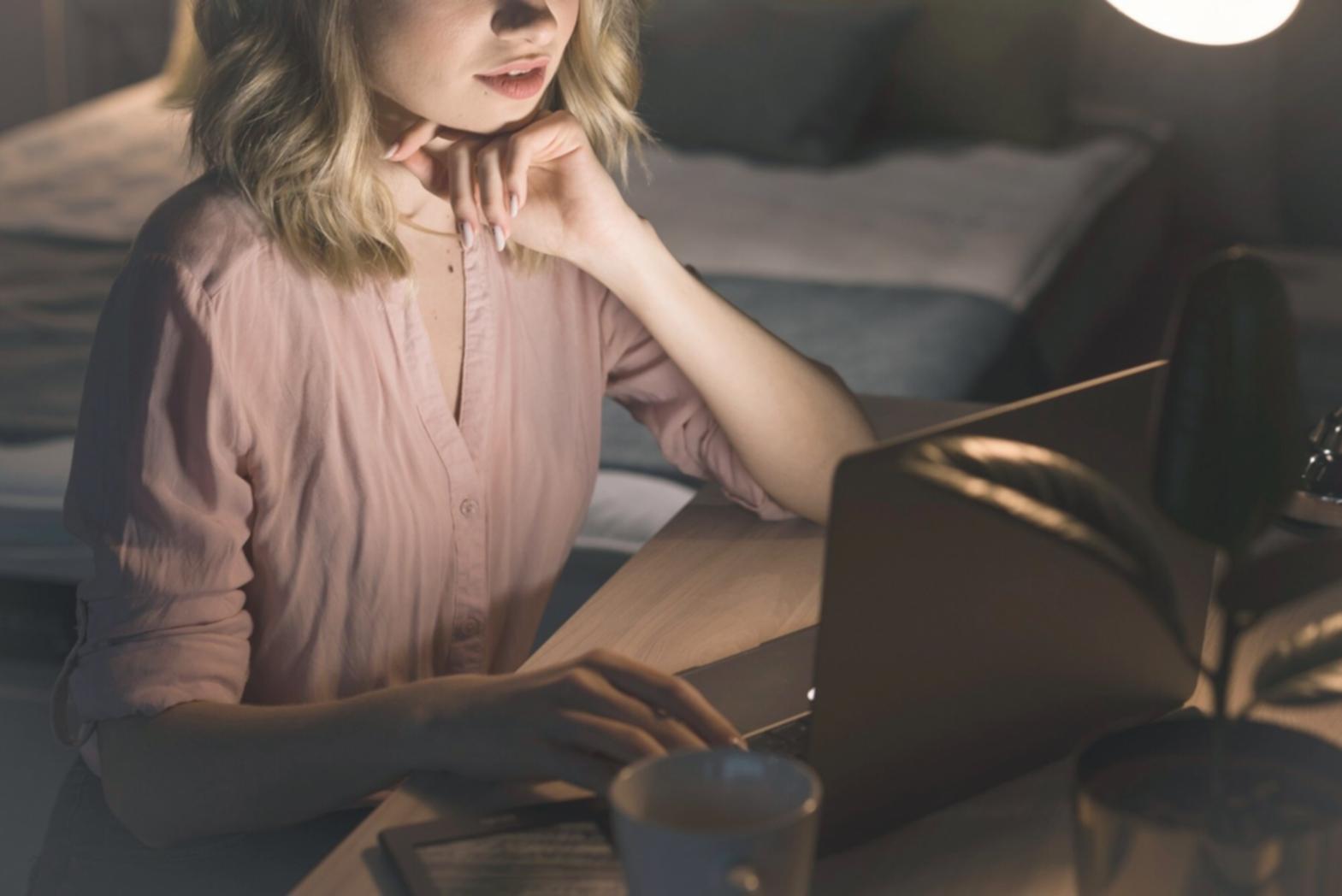 Modernes Schulungsumfeld für Finanzteams mit professioneller Ausstattung