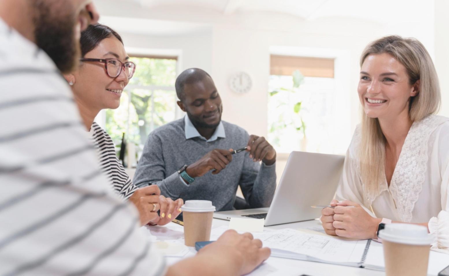 Detailansicht von Finanzunterlagen und Analysen